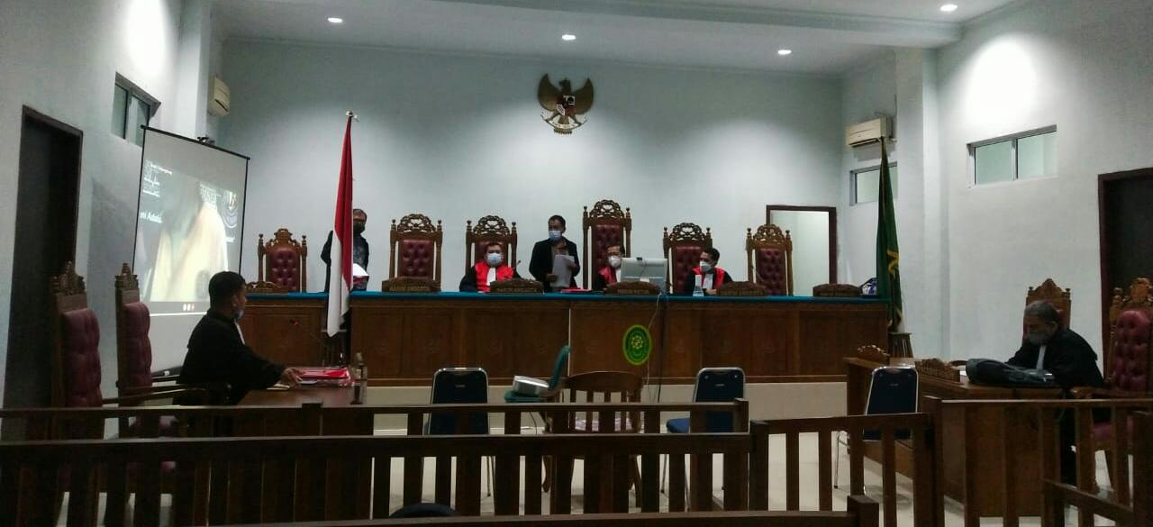 Terdakwa Pembunuhan Sadis di Desa Berakit Dituntut 18 Tahun Penjara