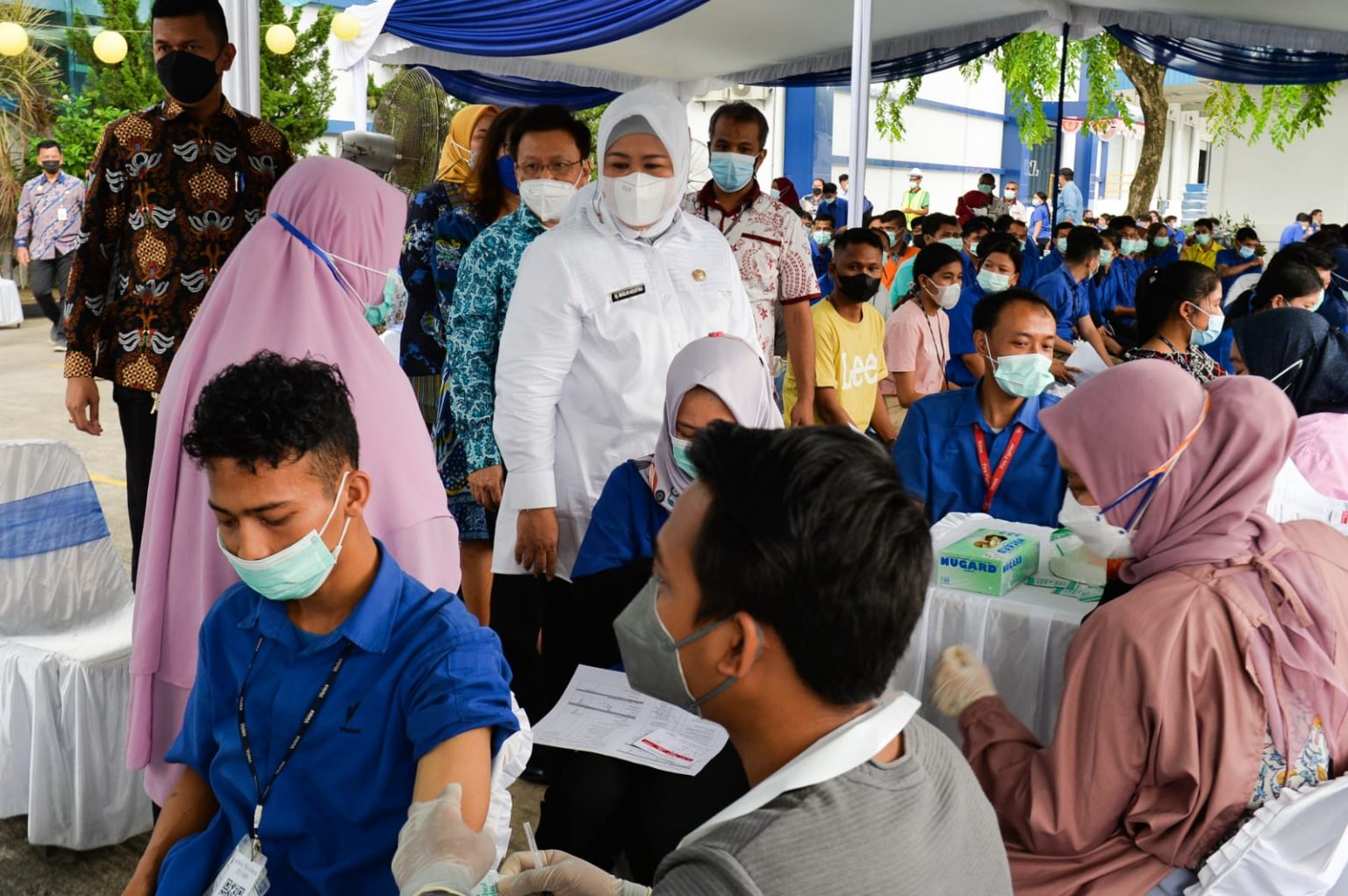 Ribuan Pekerja PT Volex Divaksin, Wagub Marlin Minta Tetap Jaga Prokes