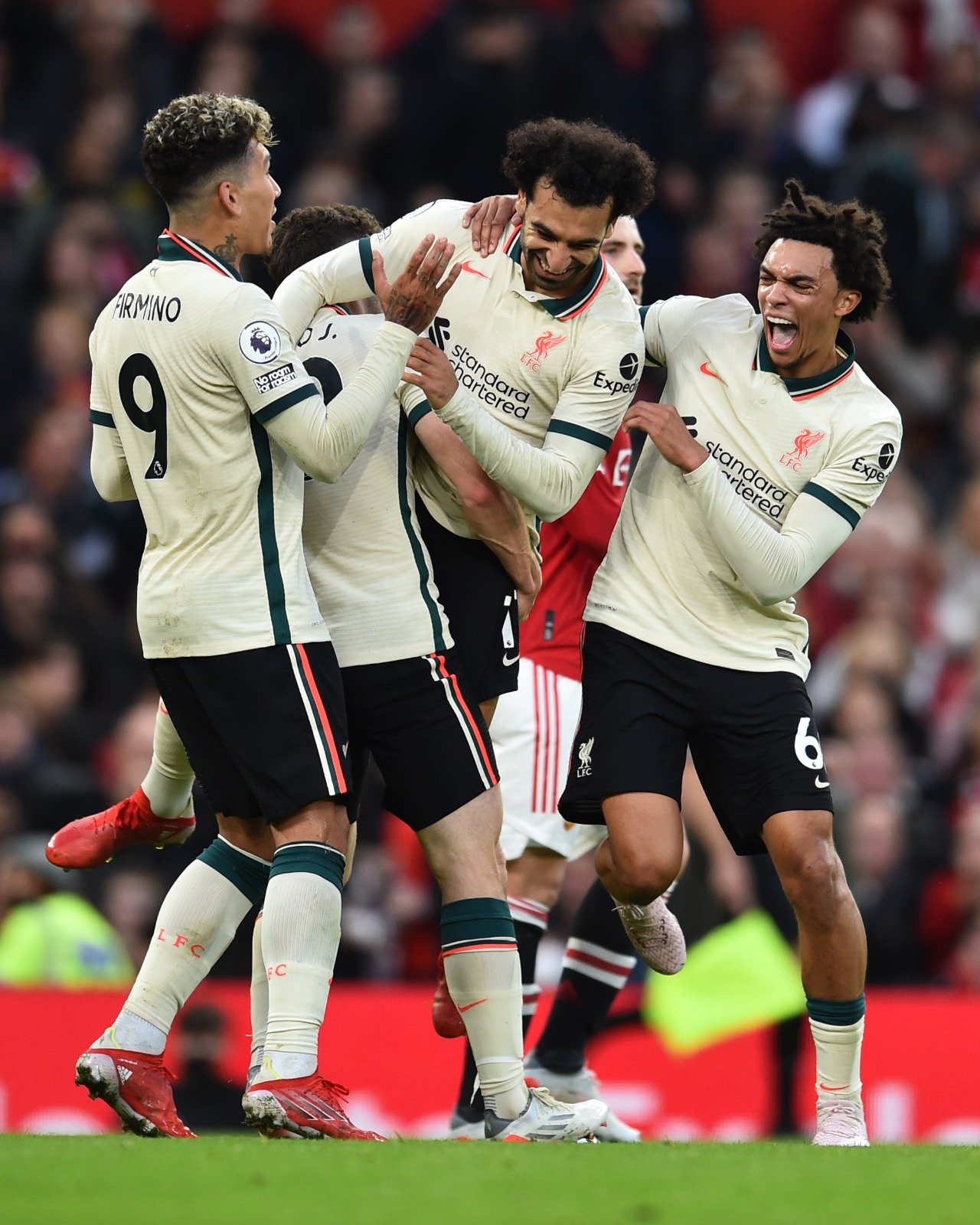 Liverpool Pesta Gol di Old Trafford