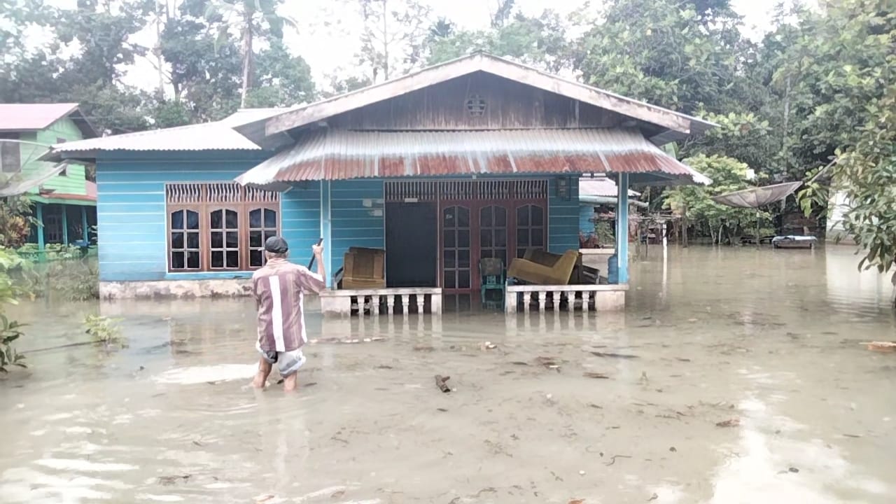Puluhan Rumah Warga di Kabupaten Lingga Terendam Banjir