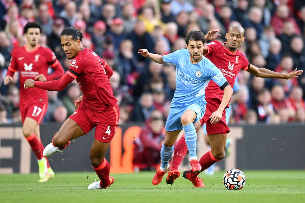 Liverpool Bermain Imbang 2-2 dengan Manchester City