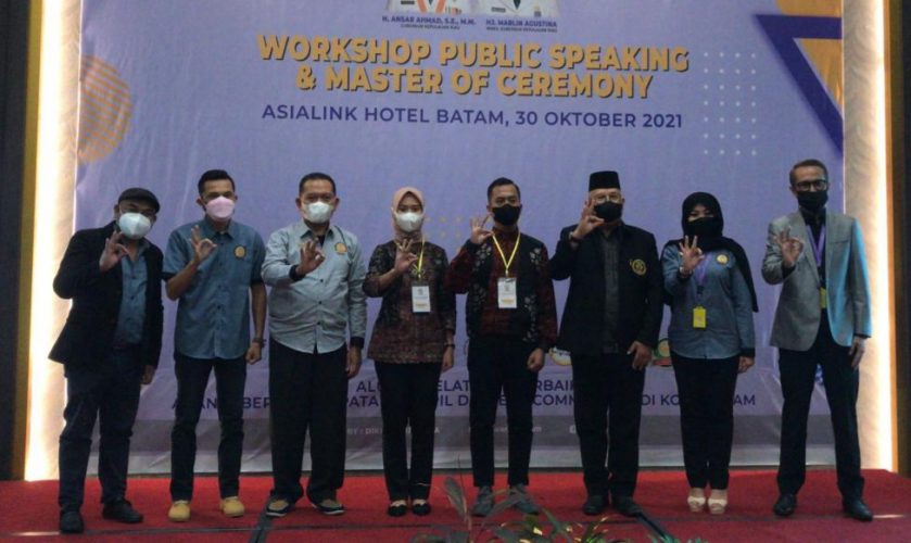 Pewara Batam Gelar Workshop Public Speaking & MC