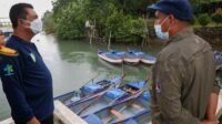 Pemprov Kepri Serahkan Bantuan Kapal dan Alat Tangkap Ikan