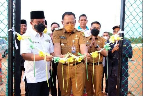 TJA dan Wawako Endang Resmikan Lapangan Volly