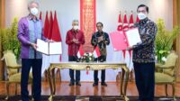 Presiden Jokowi dan PM Lee Saksikan Penandatanganan Empat Dokumen Kerja Sama