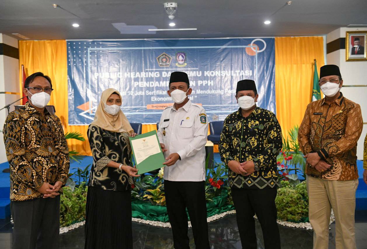 Gubernur Ansar Dorong Seluruh UMKM Kepri Tersertifikasi Halal