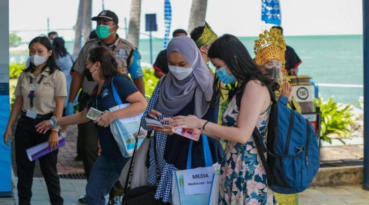 Awal April Seluruh Pintu Masuk Wisman di Kepri Dibuka