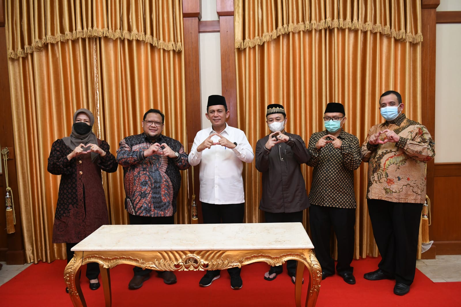 Gubernur Ansar Menandatangani MoU dengan 3 Rumah Sakit Rujukan Nasional