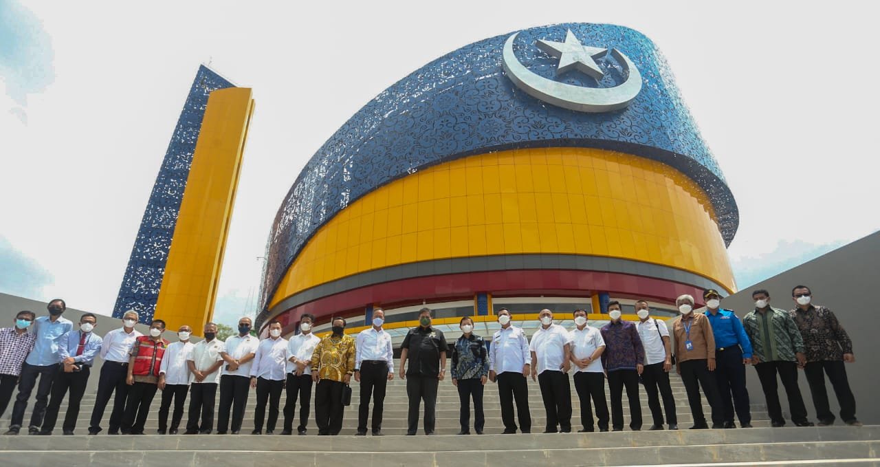 Gubernur Ansar Dampingi Menko Perekonomian Tinjau KEK di Batam 