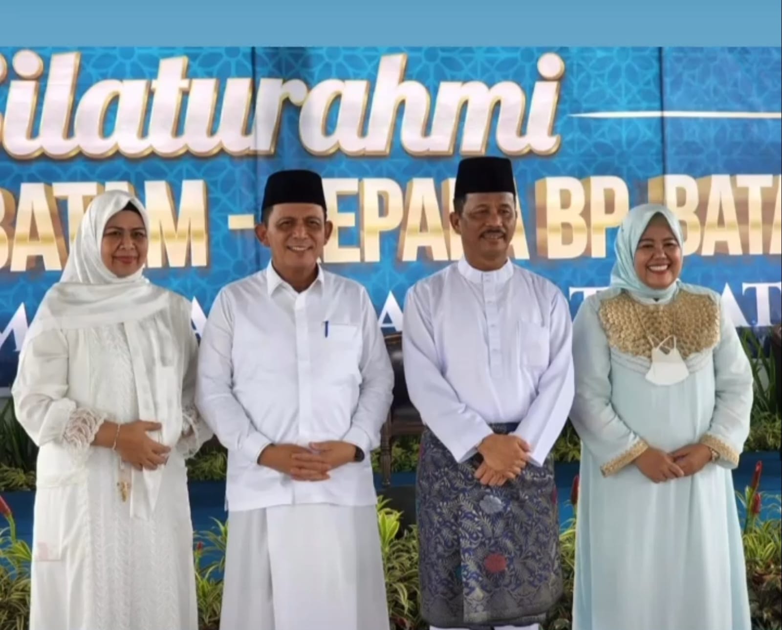 Gubernur Ansar Jadi Khatib Shalat Ied di Sagulung Batam