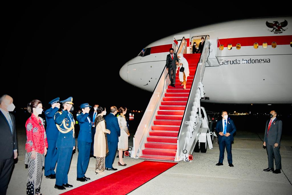 Presiden dan Ibu Iriana Jokowi tiba di Washington DC