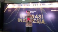 Merdeka Award 2022, Gubernur AnsarTerima Penghargaan Kategori 'Inovatif Untuk Negeri'