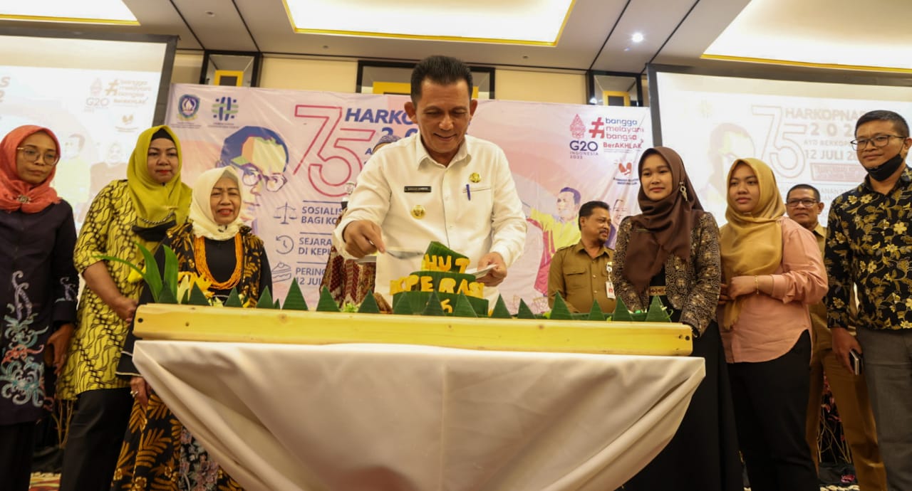 Gubernur Ansar Hadiri Peringatan Hari Koperasi Nasional Ke-75 di Tanjungpinang