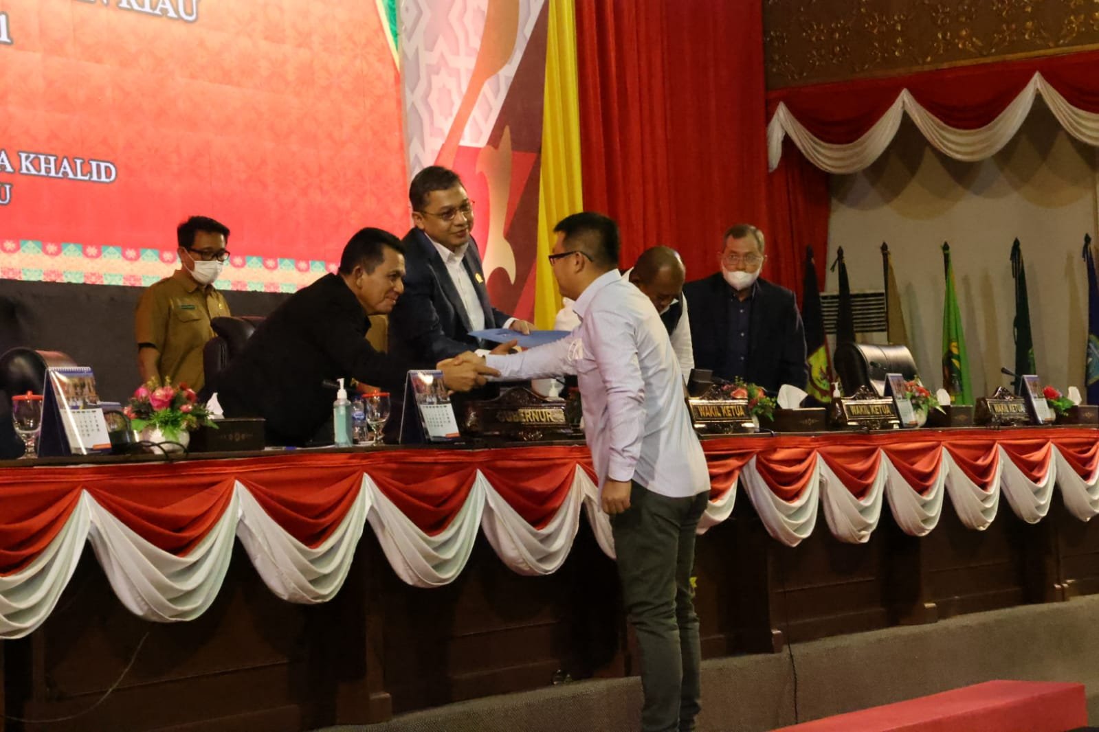 Fraksi-Fraksi DPRD Kepri Setujui LPP APBD Kepri Tahun 2021