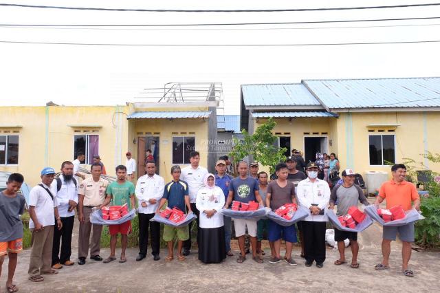 Pemko Tanjungpinang Bantu Korban Musibah Puting Beliung di Dompak