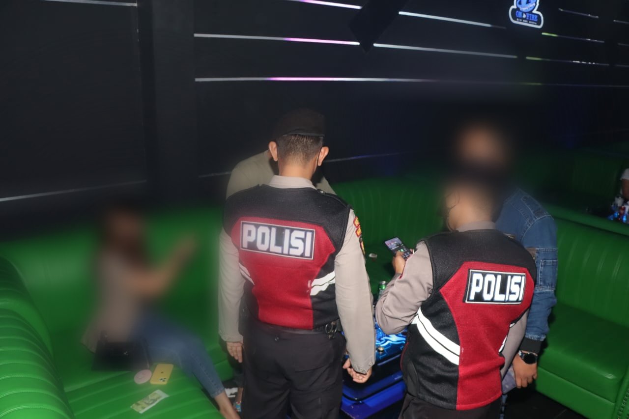 Polisi Razia Sejumlah Tempat Hiburan Malam di Tanjungpinang