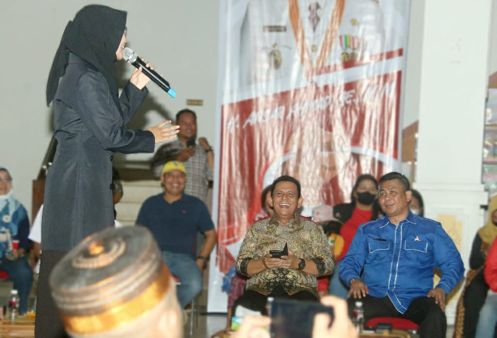 Gubernur Ansar Hadiri Final Lomba Orasi Politik