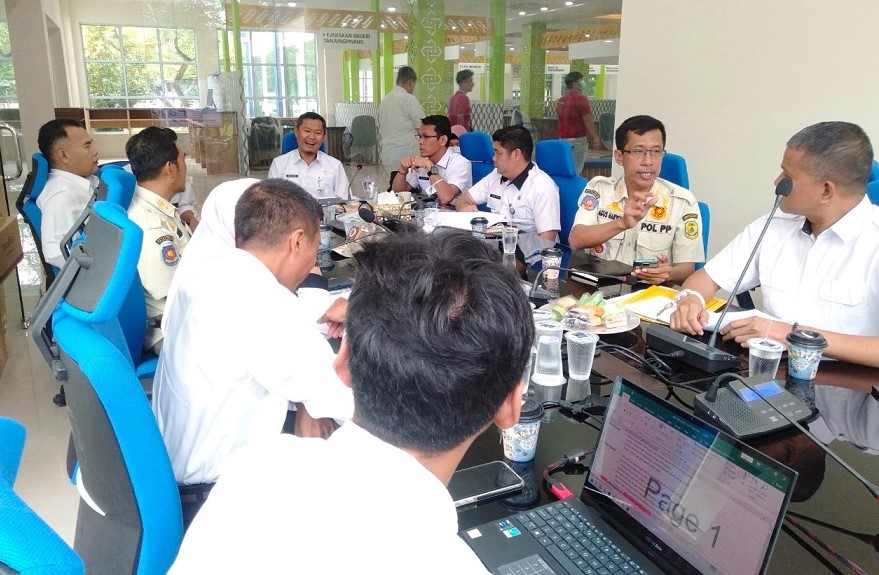 Optimalkan Pajak Reklame, Pemko Tanjungpinang Tertibkan Reklame Tak Berizin