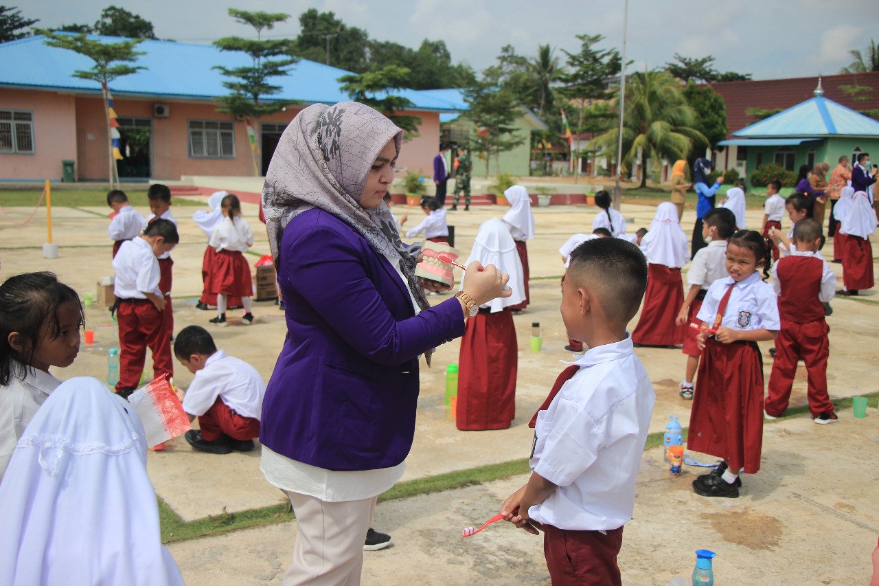 3.164 Siswa SD Bintan Ikuti Gerakan Sikat Gigi bersama Anak Indonesia