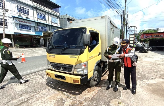Puluhan Kendaraan Terjaring Razia KIR di Tanjungpinang