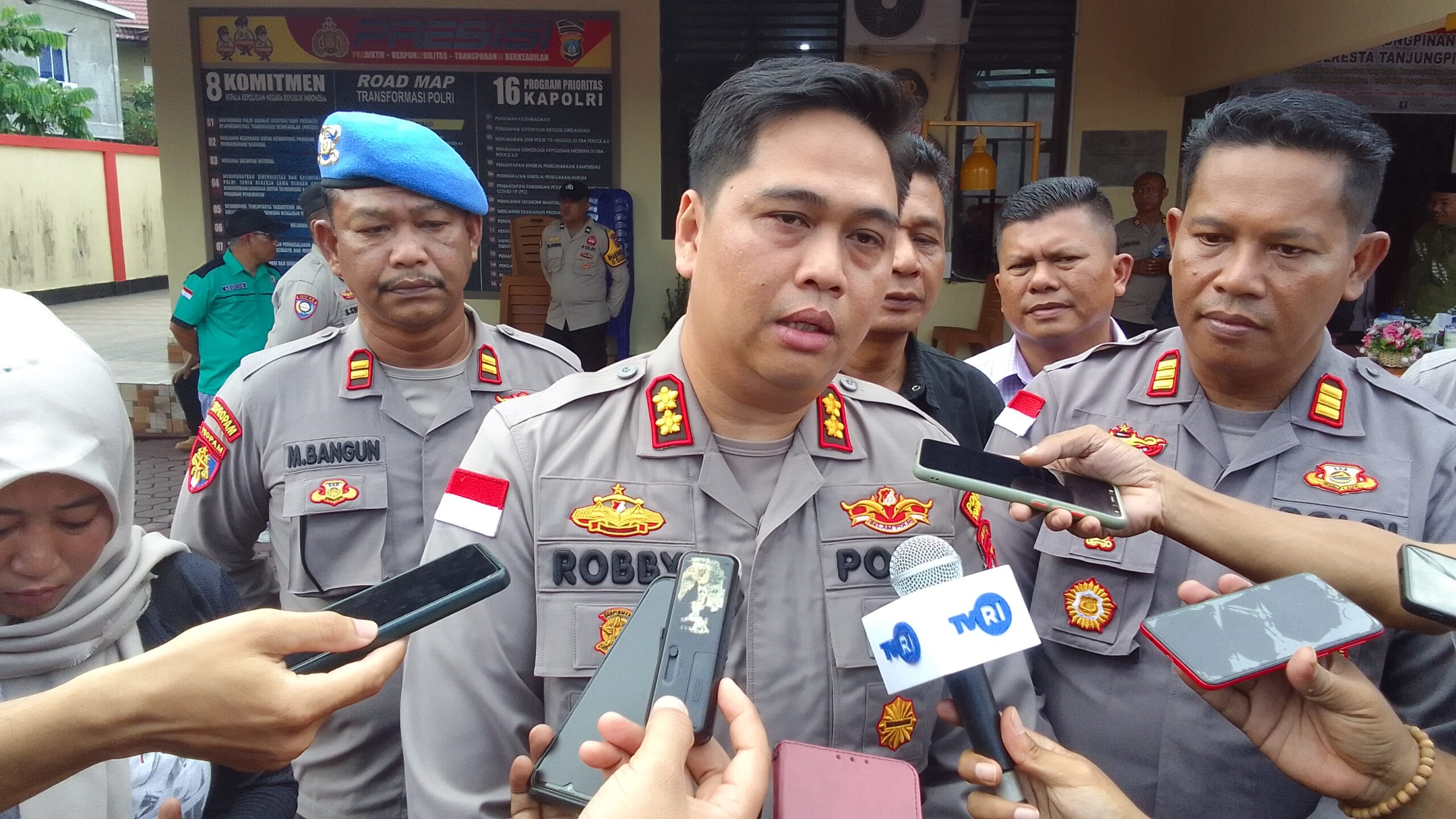 Waka Polresta Tanjungpinang, AKBP Arief Robby Rachman usai gelar jumat curhat di Polsek Tanjungpinang Timur (Foto Bentan)