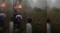 Helikopter TNI AD Jatuh di Perkebunan Teh Ciwidey