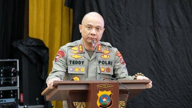 Teddy Minahasa Dipecat dari Anggota Polri
