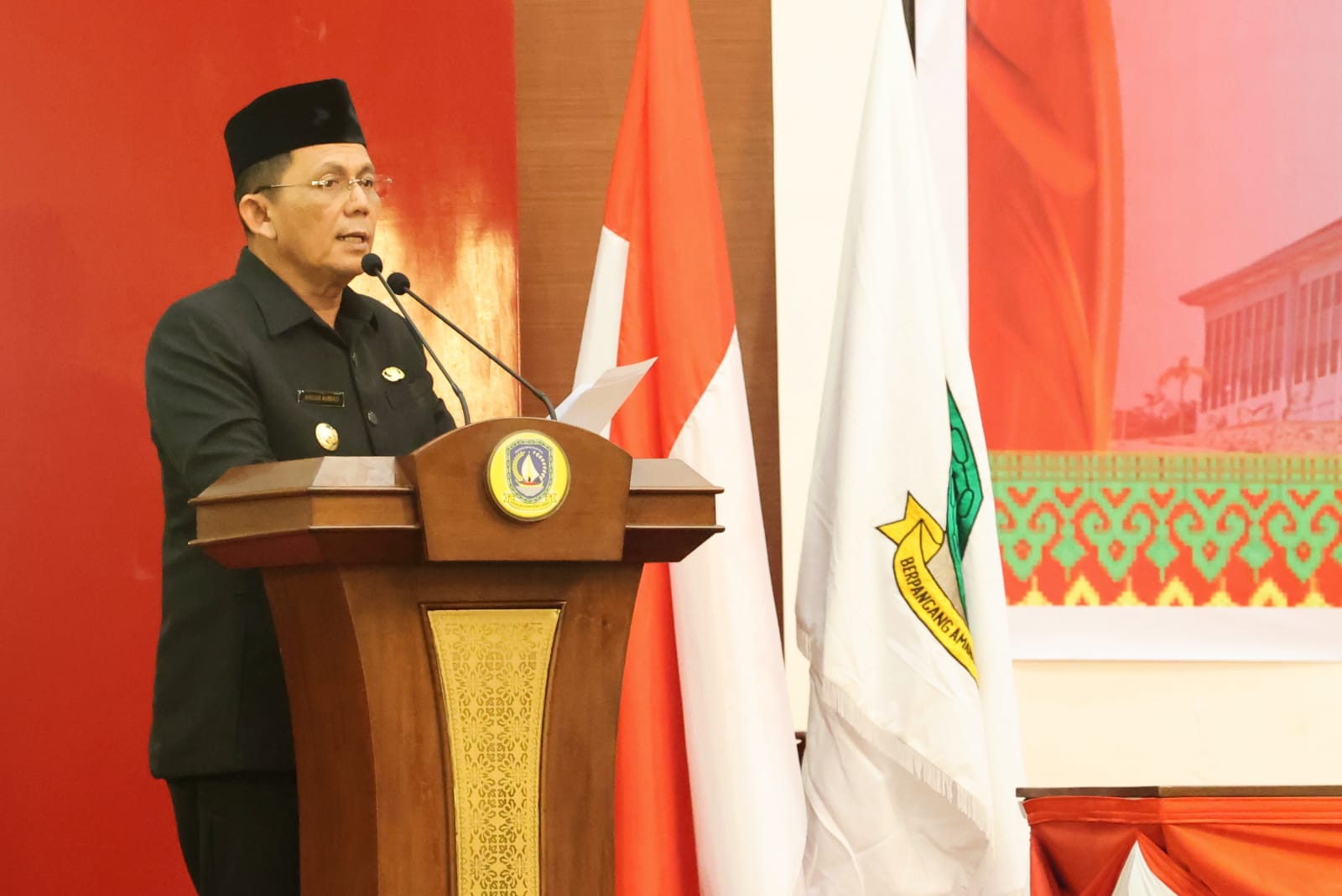 Gubernur Ansar Sampaikan Pertanggungjawaban Pelaksanaan APBD 2022