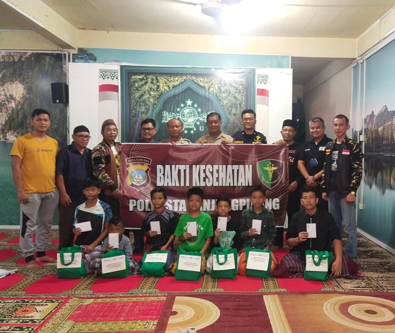 Peringati HUT Bhayangkara ke 77, Polresta Tanjungpinang Gelar Khitan Masal.