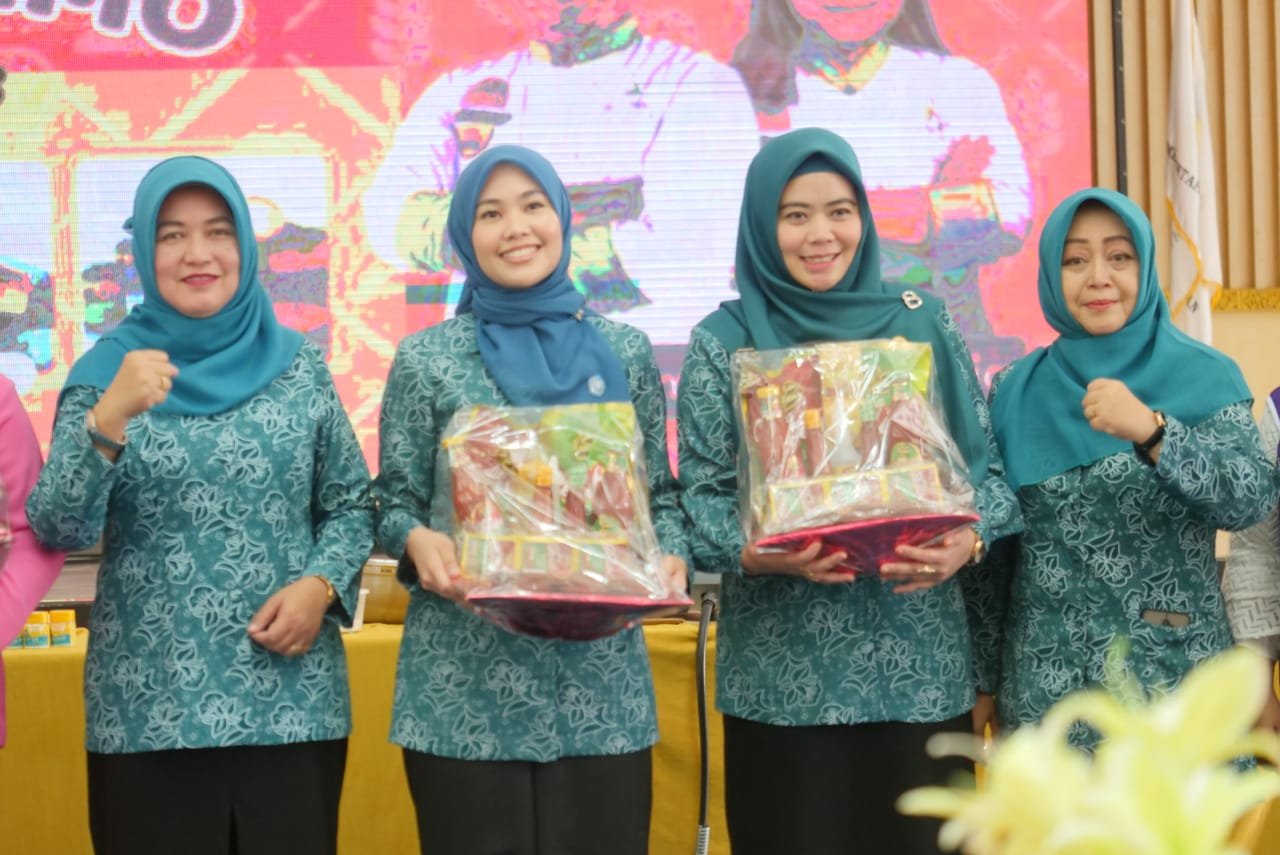 Ketua PKK Bintan Hafizha Sebut Baking Demo, Inovasi Ibu Untuk Asupan Gizi Anak.