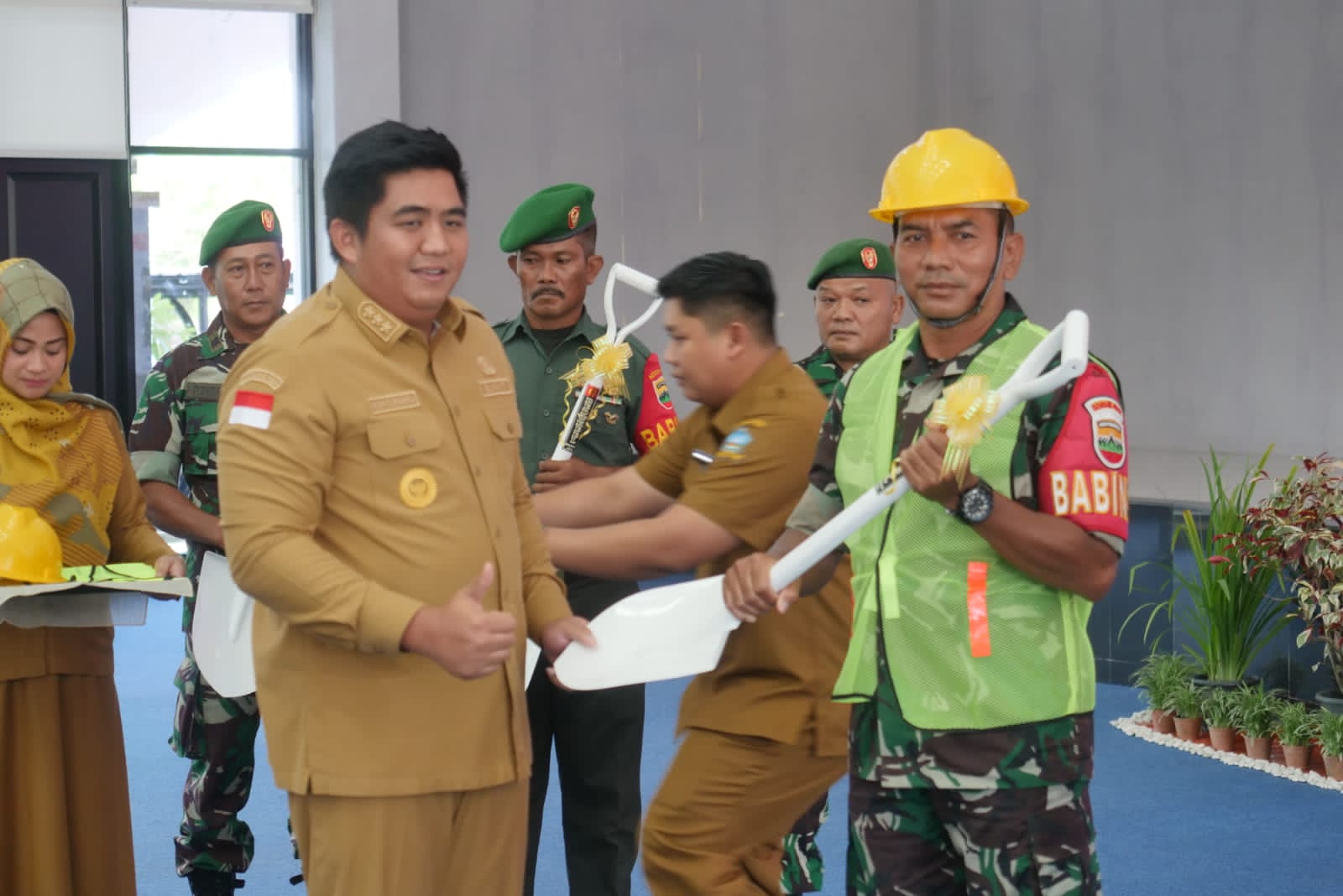 Program Karya Bakti TNI Pembangunan RTLH 2023, Resmi Dibuka Bupati Bintan Roby.