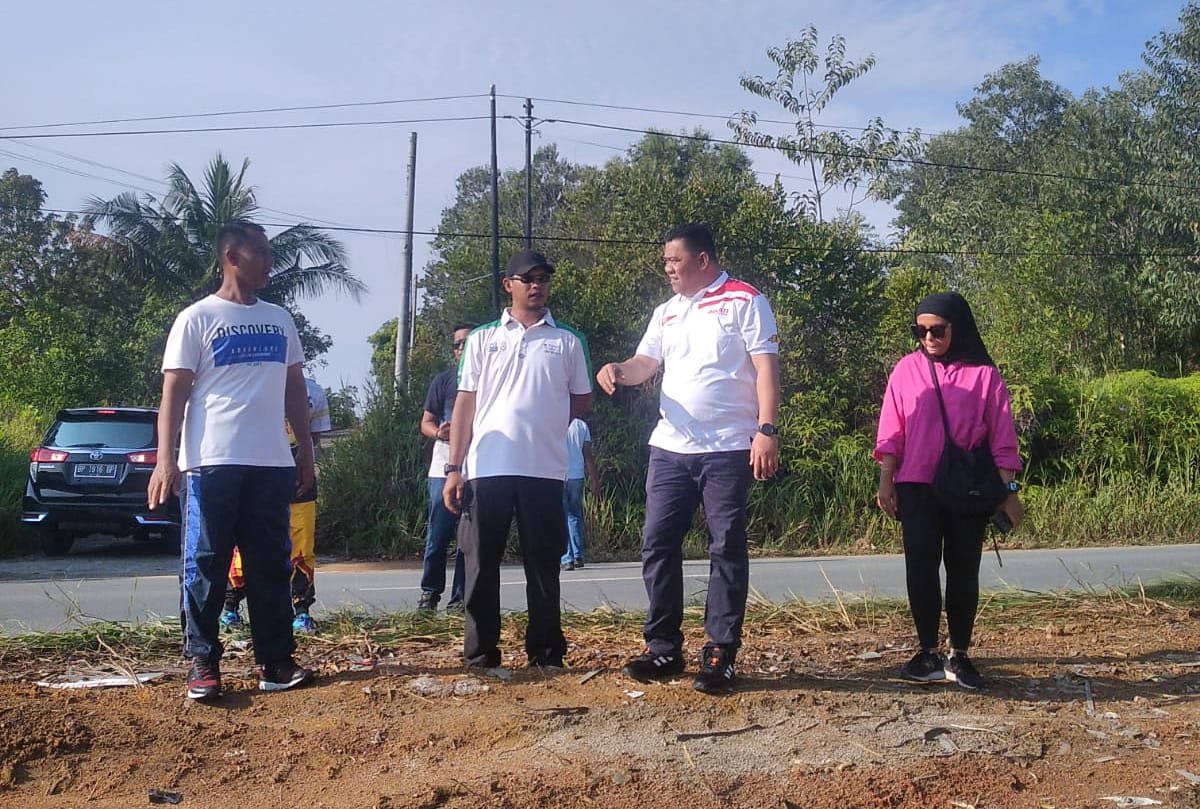 Sekda Bintan Ronny Tinjau Lokasi Lahan TPU Baru Seluas 3,9 Hektar di Sei Jago Tanjunguban.