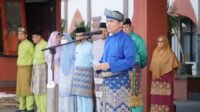 Wabup Osith Perdana Jadi Pembina Apel di Komplek Bandar Seri Bentan.