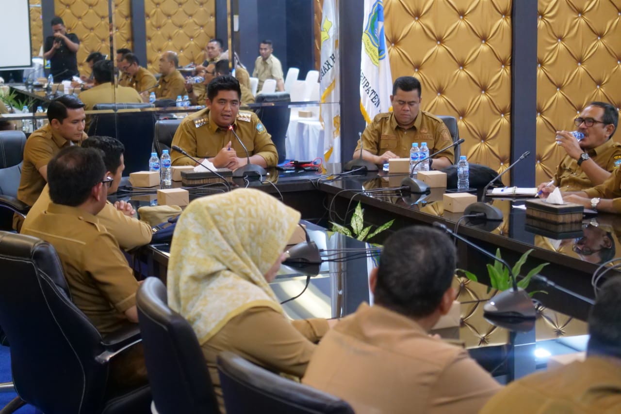 Bupati Roby akan Tindak Tegas ASN Pemkab Bintan Mempersulit Pelayanan dan Terlibat Pungli.