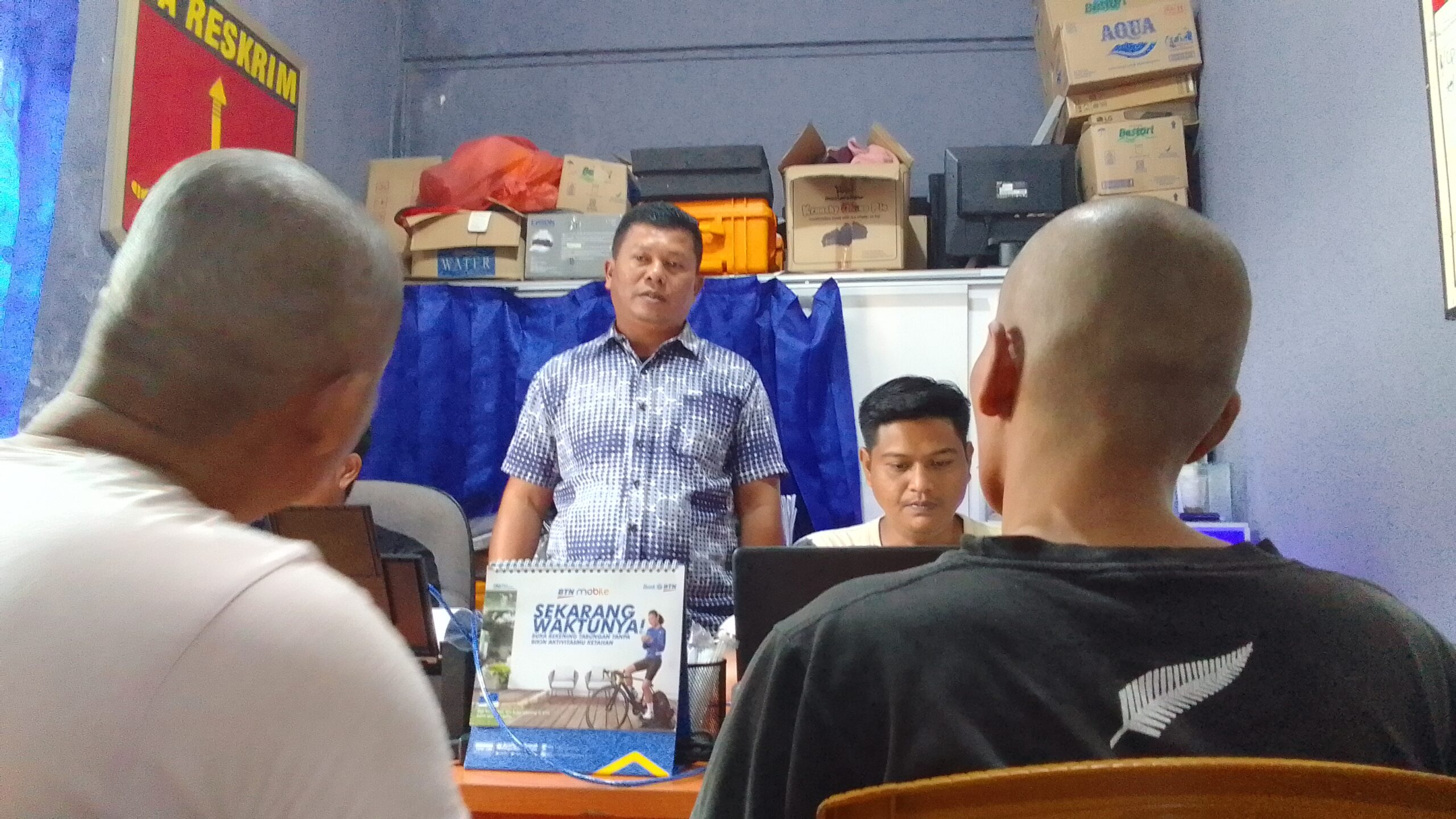 Curi Belasan Daun Pintu, Dua Pemulung di Tanjungpinang Ditangkap Polisi.