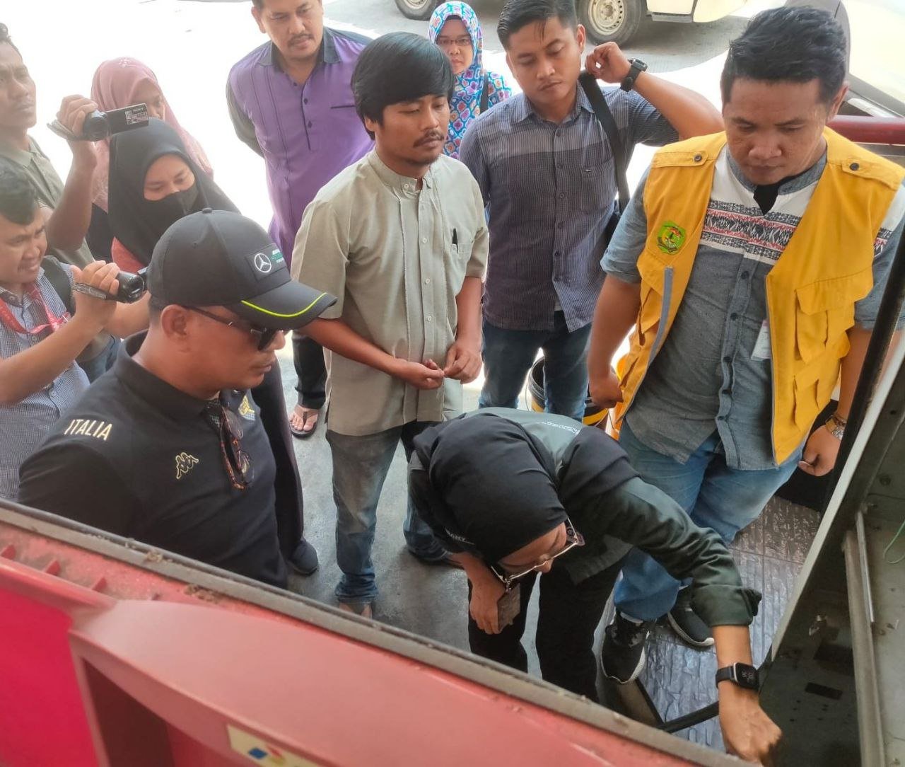 Disdagin dan Polisi Uji Tera Solar di SPBU Tanjungpinang.