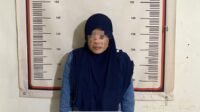 Tipu Tetangganya Hingga Ratusan Juta, Seorang IRT di Batam Ditangkap Polisi.