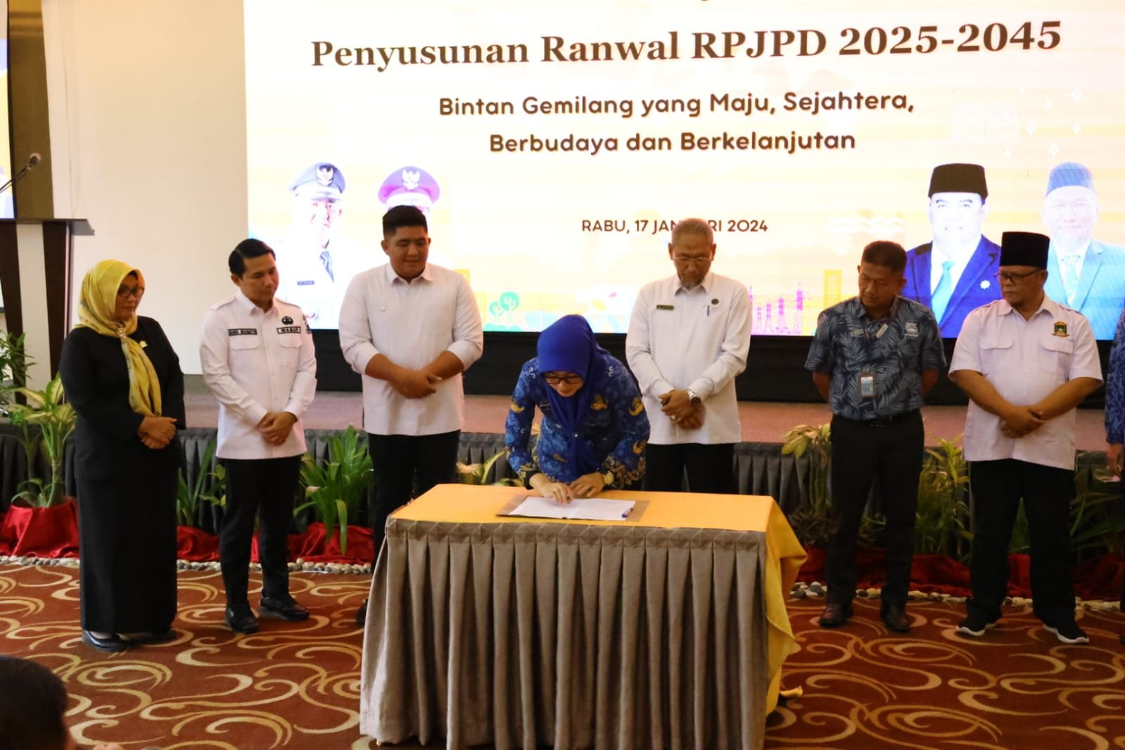 Buka Forum RPJPD 2025 - 2045, Roby : Bisa, Jika Kita Berani dan Punya Nyali.