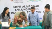 Tingkatkan Kemampuan Siswa dan Guru Berbahasa Inggris, SMPIT Al Madinah Tanjungpinang Libatkan Tenaga Pengajar dari Amerika