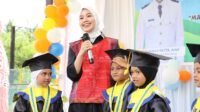 Wisuda PAUD, Hafizha : Ayah Bunda Semua, Terimakasih Untuk Cintanya Kepada Anak-Anak.