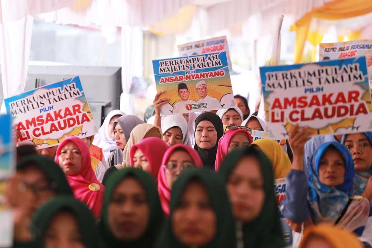 Ratusan Emak-Emak Majelis Taklim Batam Deklarasi Dukung Sayang-Asli di Pilkada 2024