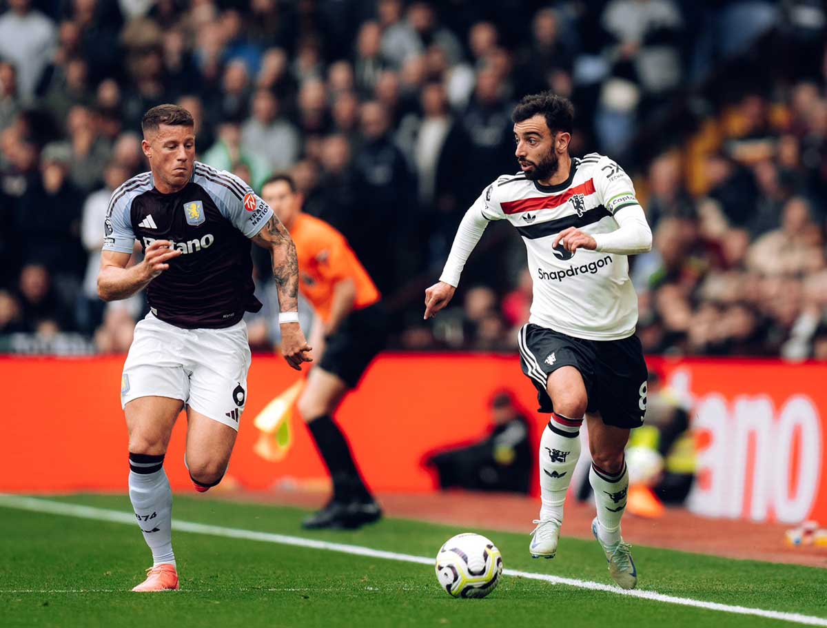 Aston Villa vs Manchester United, Laga Ketat Berakhir Tanpa Gol