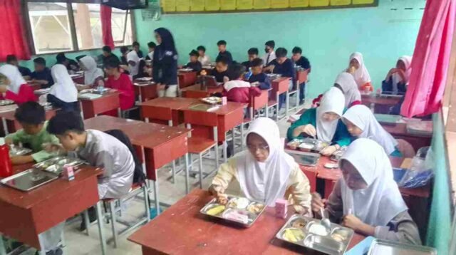 Pelajar SMPN 4 Tanjungpinang Sambut Antusias Program Makanan Bergizi Gratis