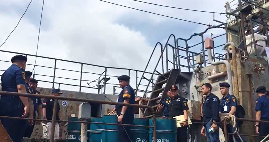 Kapal Berbendera Vanuatu di Perairan Tanjung Berakit, Diduga Terlibat Aktivitas Ilegal