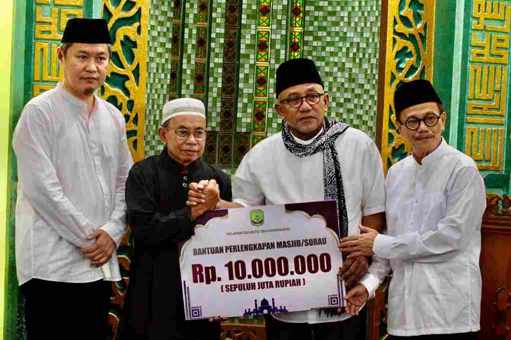 Wali Kota Tanjungpinang Beri Bantuan untuk Masjid, Ajak Warga Perkuat Ibadah