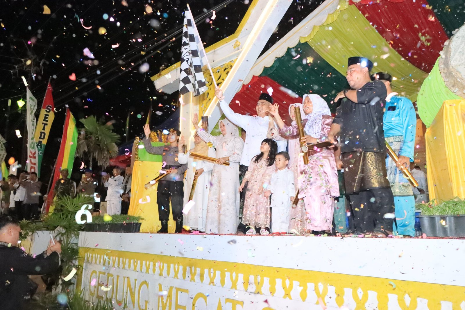 Bupati Bintan Lepas Pawai Takbir Idul Fitri 1446 H
