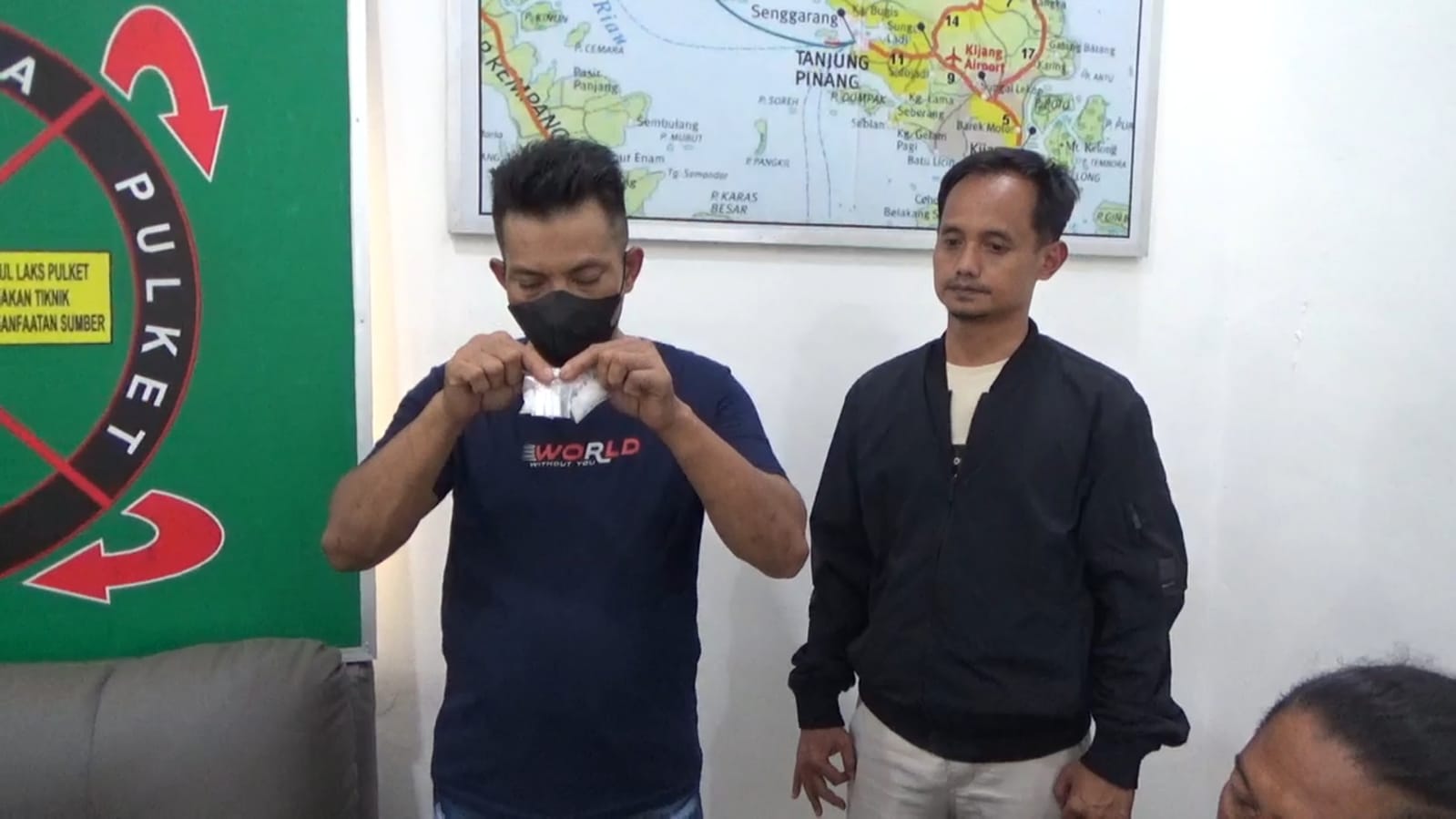 TNI AD Tangkap Pengedar Sabu di Tempat Hiburan Malam Bintan