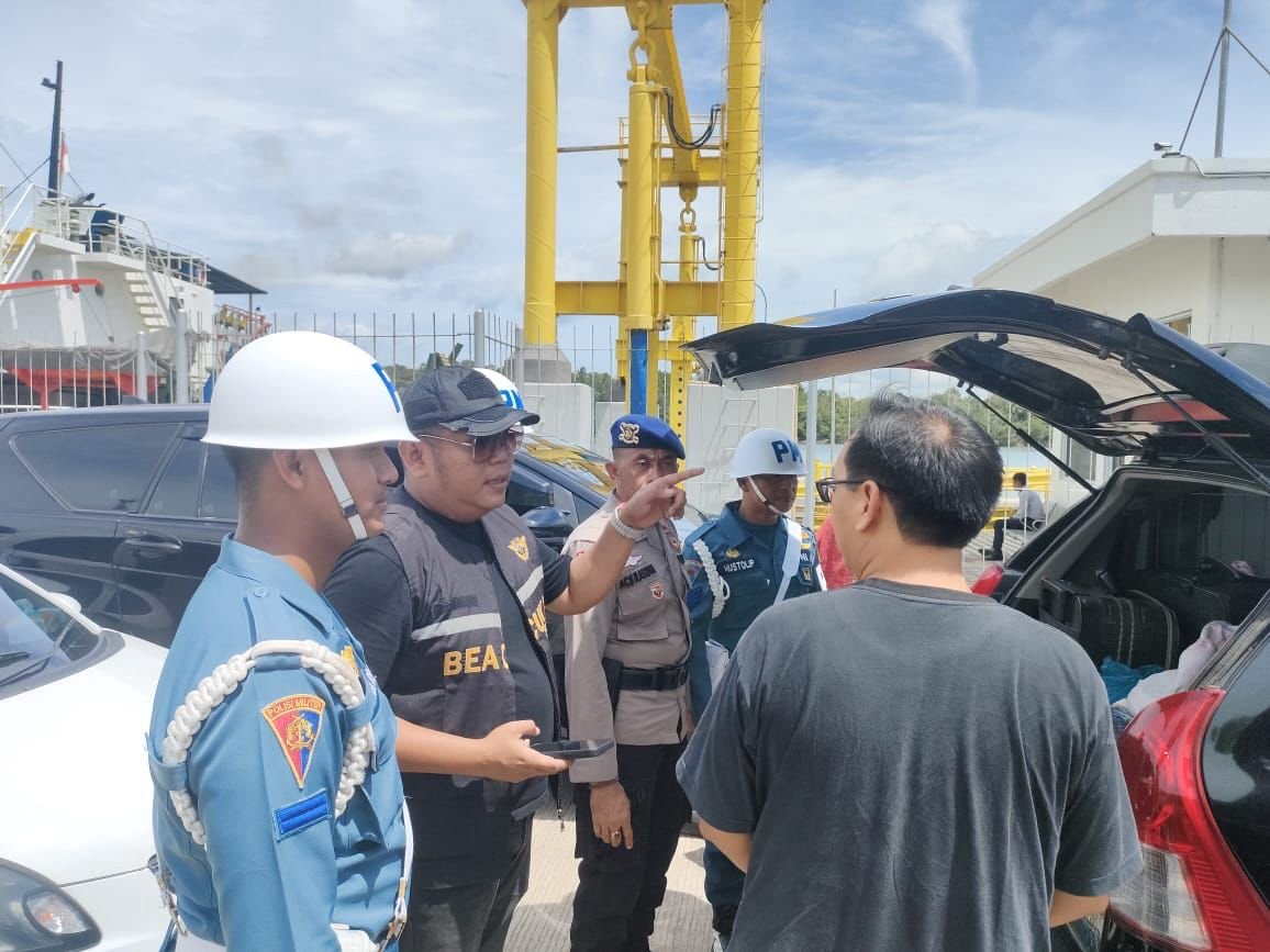 Heboh Truk TNI AL Diduga Bawa Rokok Tanpa Pita Cukai, Bea Cukai Batam Bilang Begini