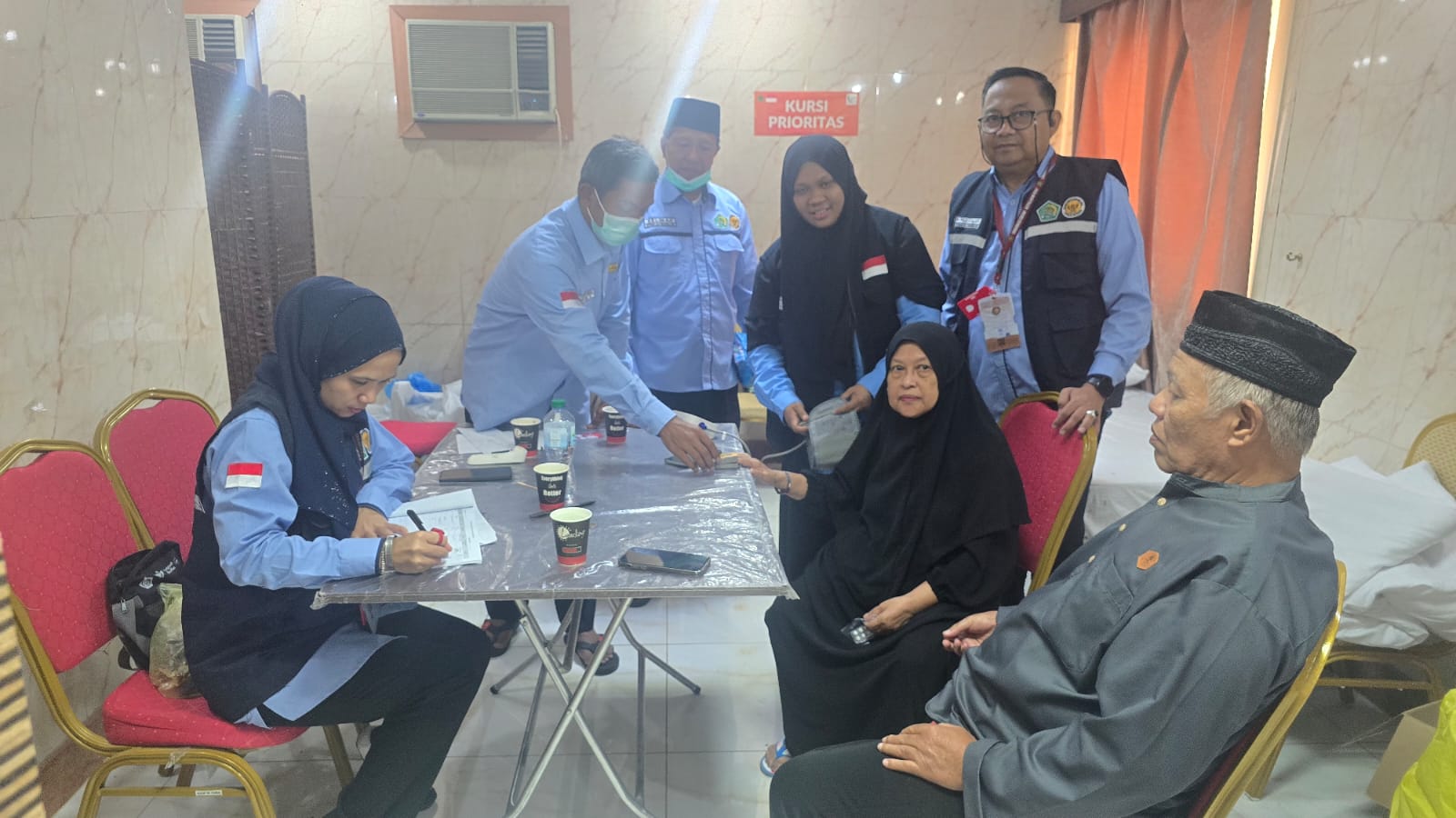 Kloter 1 Embarkasi Batam Jalani Pemeriksaan Kesehatan Rutin di Makkah
