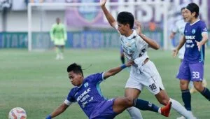 Persita Paksa Persib Imbang 2-2 di Stadion Indomilk Arena